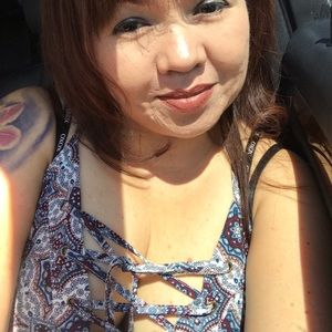 Meet your Posher, Dina